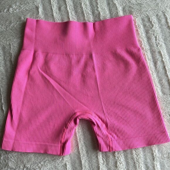 LNSK Pink Workout Outfit Seamless Ribbed Running Yoga Two‎ Piece Crop Top Shorts - Picture 5 of 9
